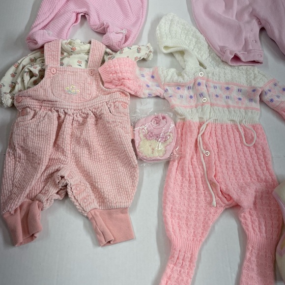Adorable vintage Pink Baby Outfit lot of 4 - Picture 1 of 3